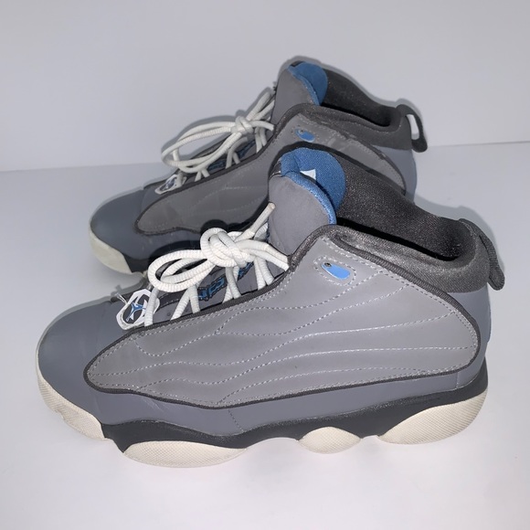 Boys Jordan 13 - Picture 1 of 5